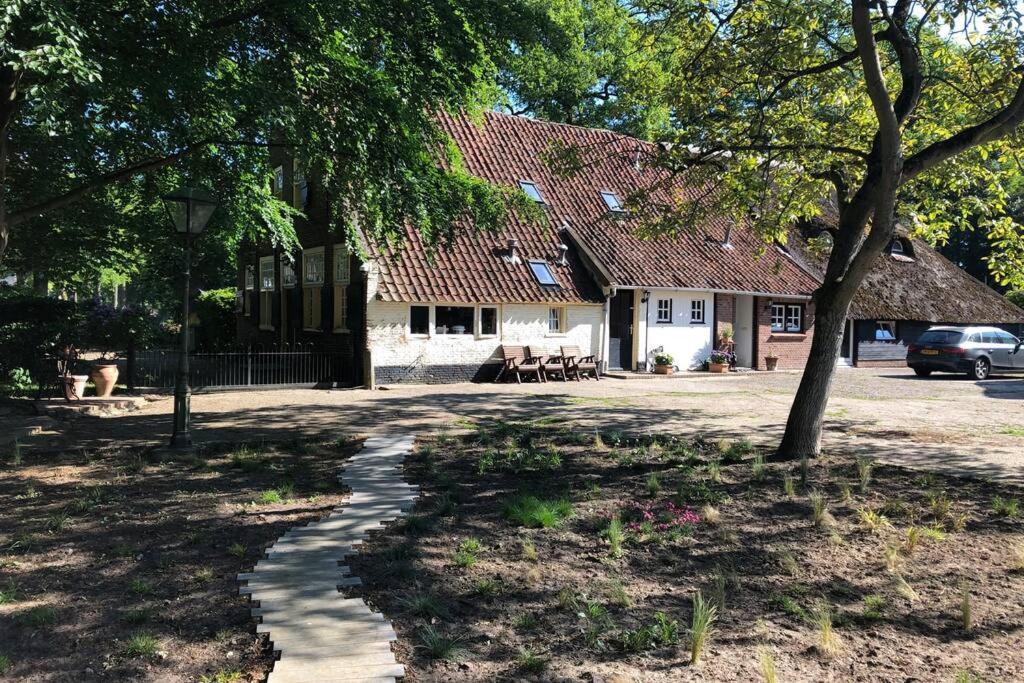 Prachtig gerenoveerd bakhuis EneRené Villa Vught Esterno foto